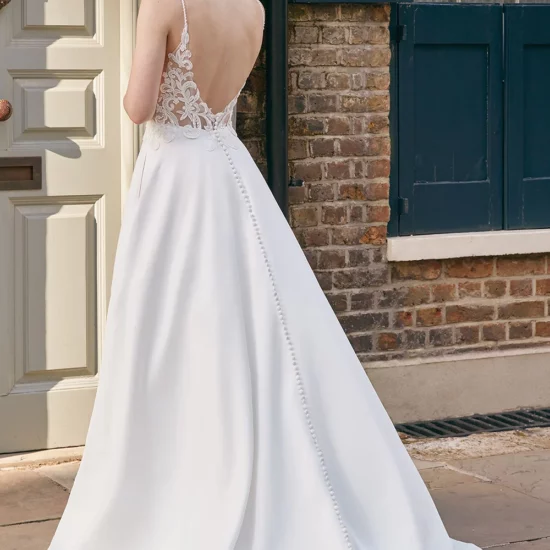 Adore - Madison Brautkleid Rückansicht 1