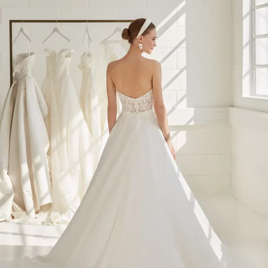 Ellis Bridals - Keira Brautkleid Rückansicht 1