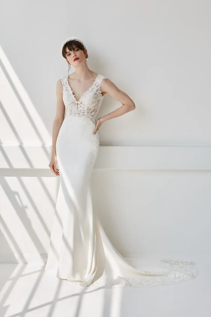 Ellis Bridals - Lottie Brautkleid Vorderansicht 2