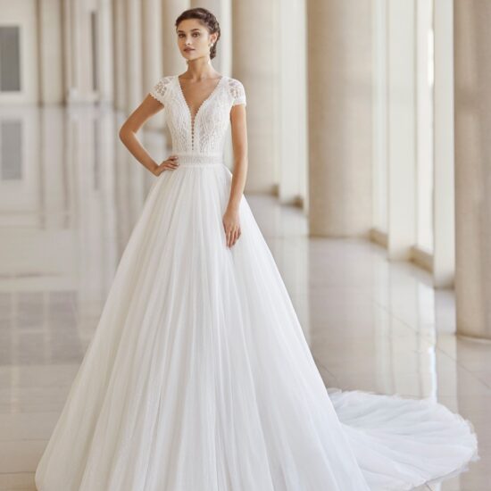Rosa Clará - Nimat Brautkleid Vorderansicht 1