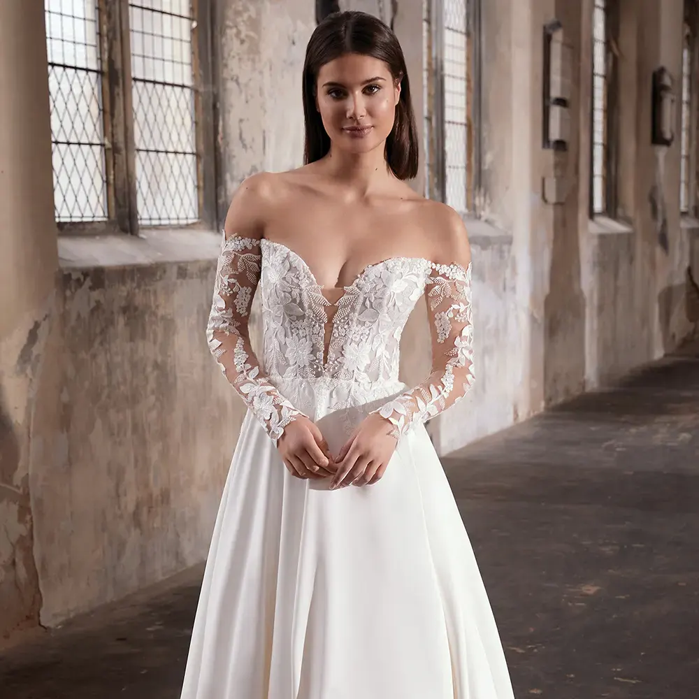 Brautkleid Bella von Adore – Vorschau