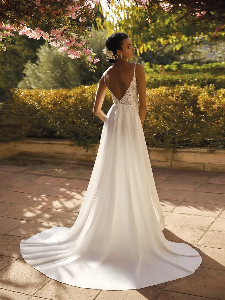 Brautkleid Flirts von White One – back 1