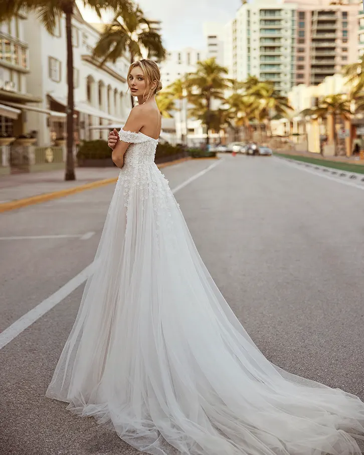 Brautkleid Cayetana von Luna Novias– Rückenansicht