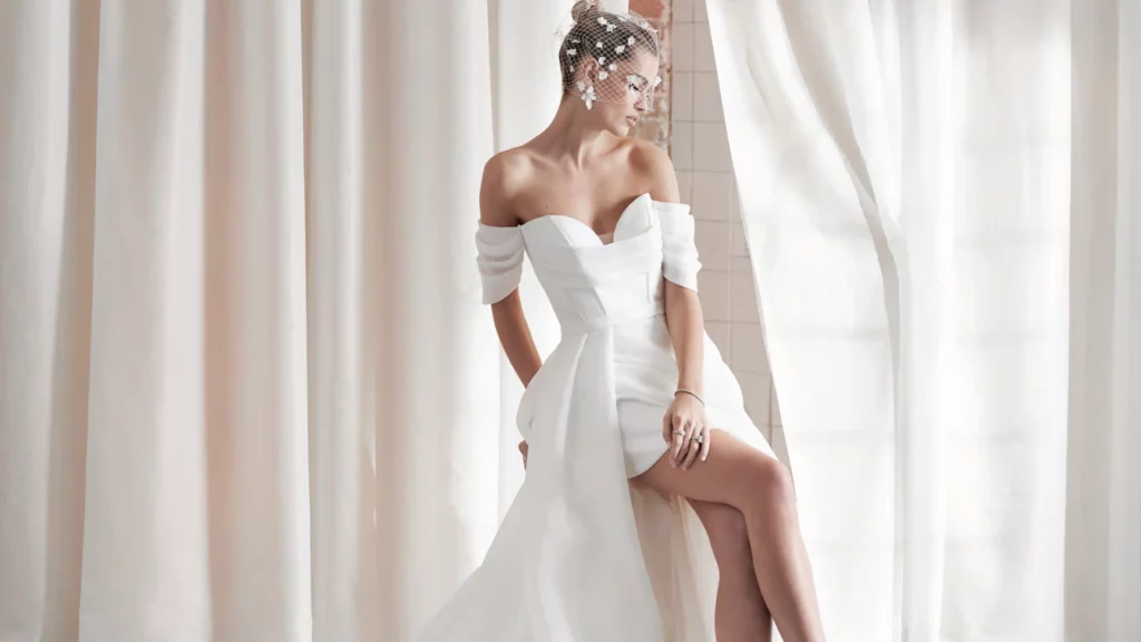 Crepe Brautkleider: perfekte Wahl für die moderne Braut
