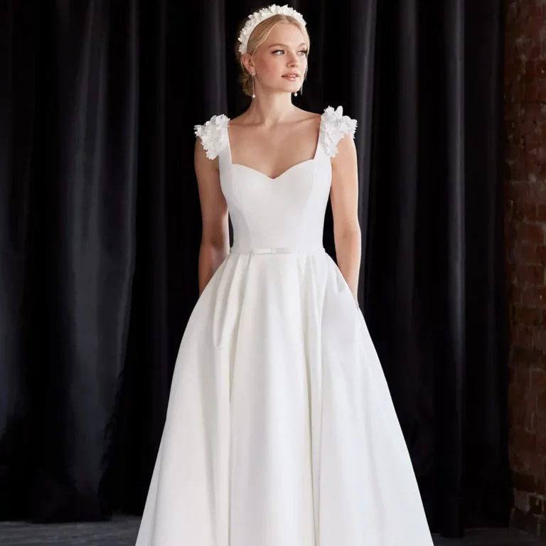 Brautkleid Lara von Ellis Bridals – Vorschau