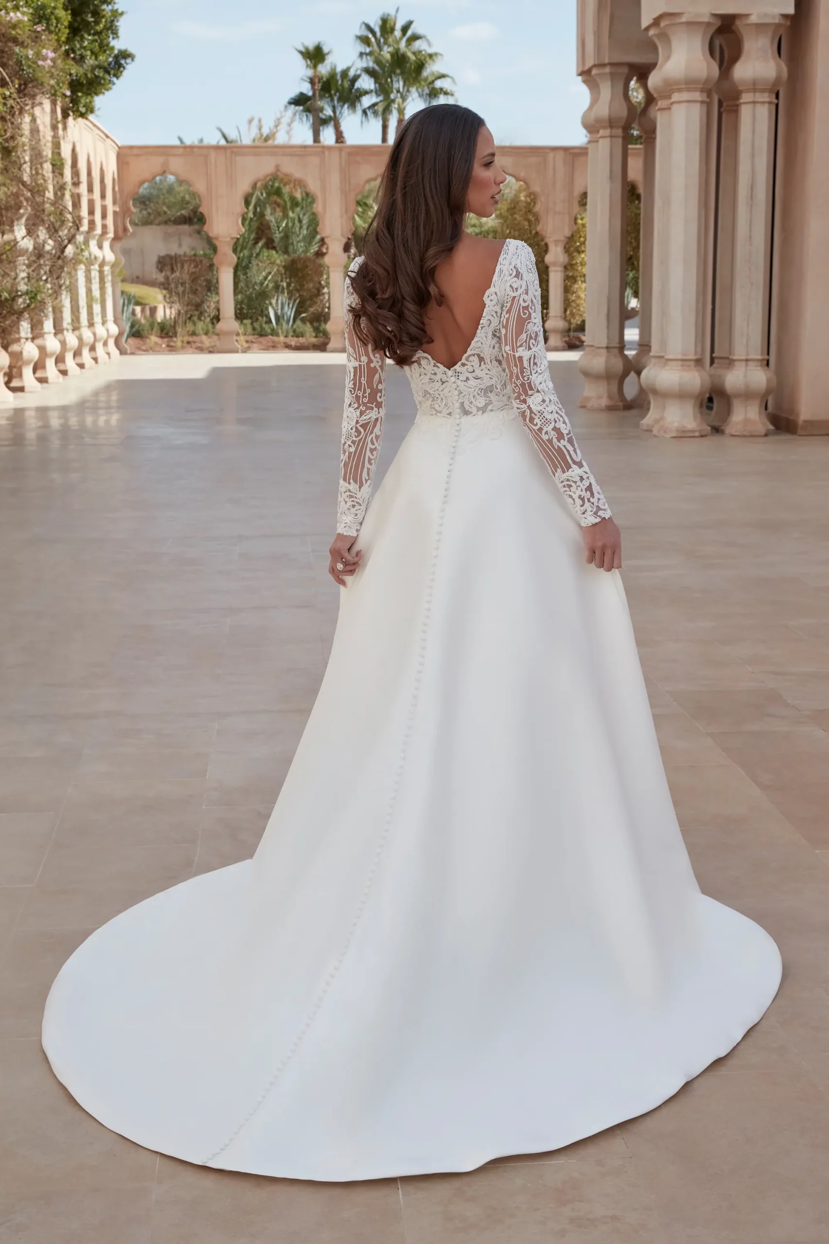 Brautkleid 44425 von Sincerity Bridal – Rückenansicht