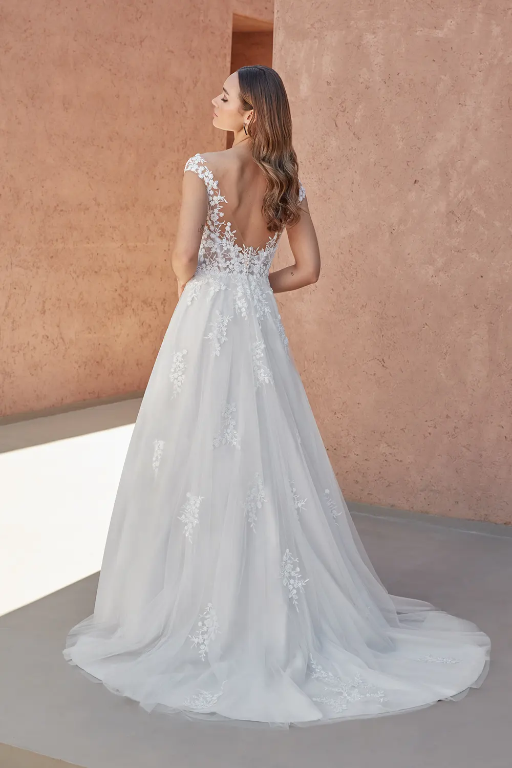 Brautkleid Aelin von Adore – Rückenansicht