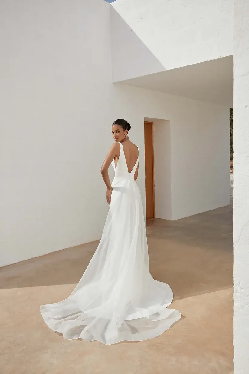 Brautkleid Alba von Adore – Rückenansicht