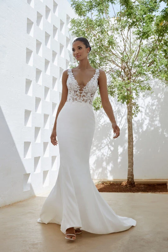 Brautkleid Kari von Adore – Vorschau