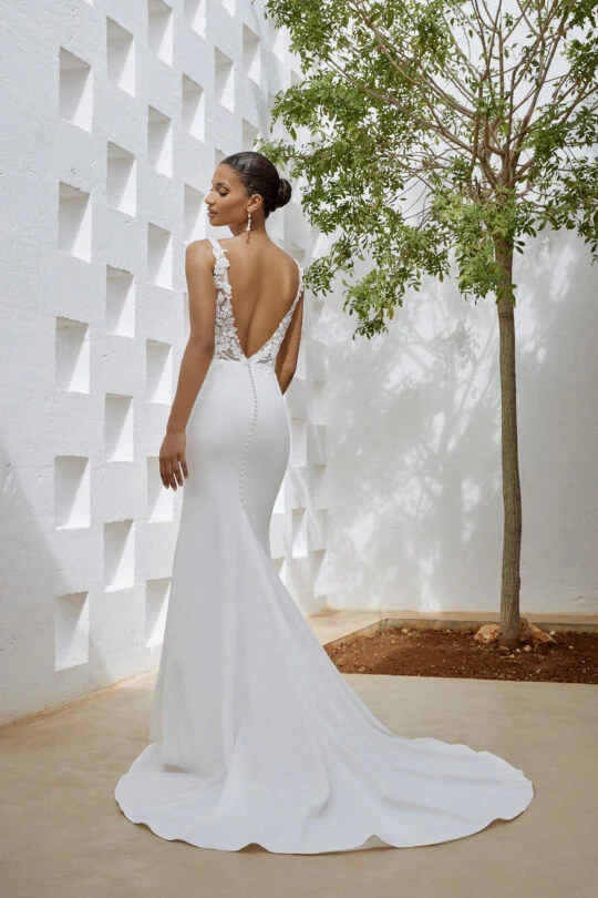 Brautkleid Kari von Adore - Rückenansicht