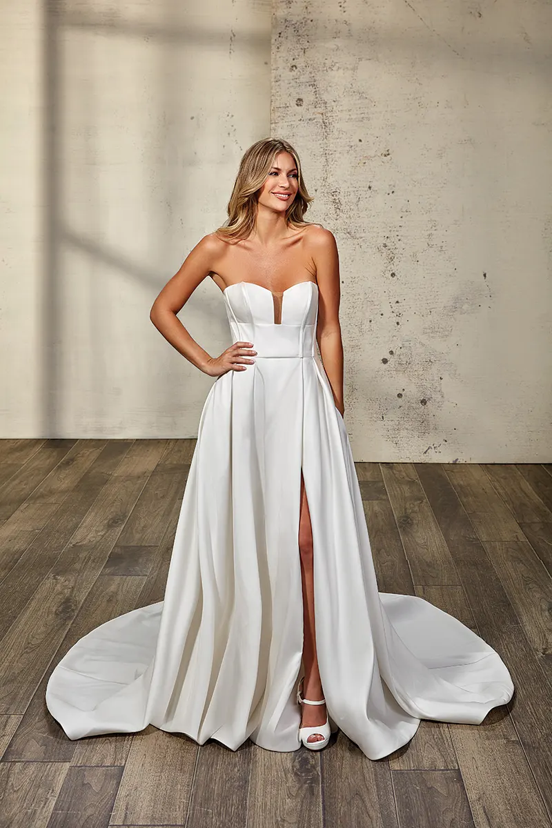 Brautkleid Nebulla von Eddy K – Vorschau