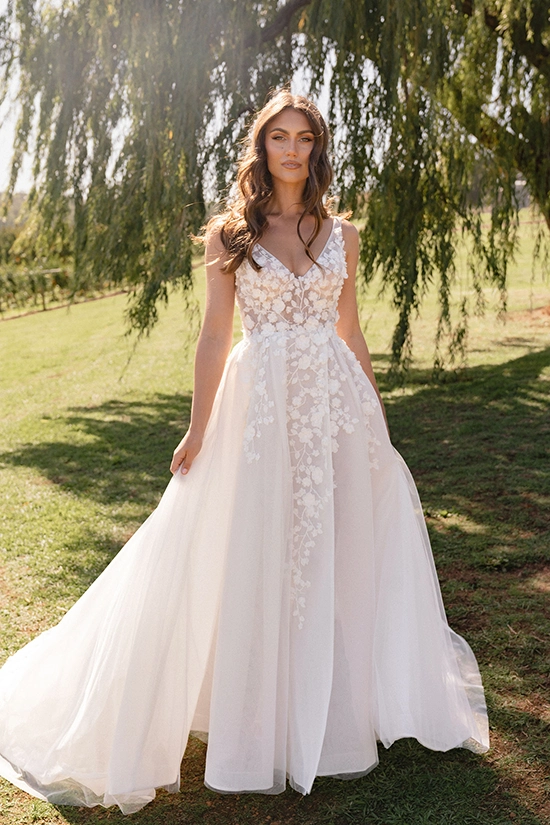 Brautkleid Shanel von Madi Lane – Vorschau