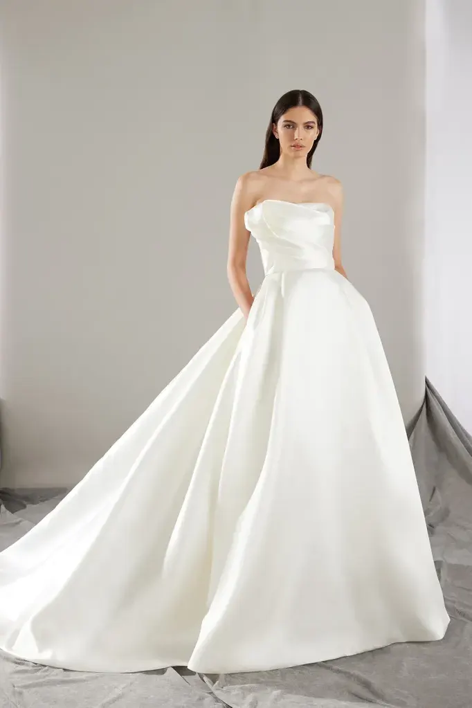 Brautkleid Khloe von Pronovias – Vorschau