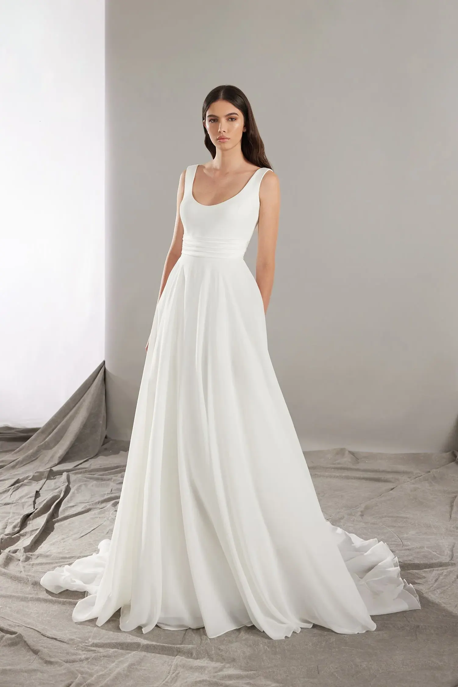 Brautkleid Eufeme von Pronovias – Vorschau