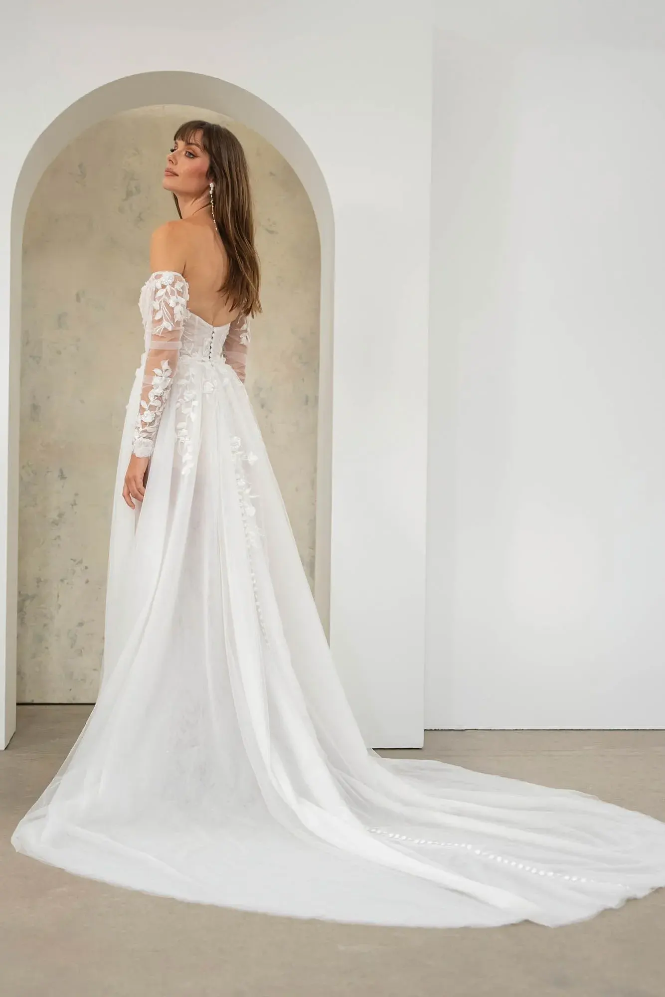 Brautkleid Zypern von Jeune Bridal – Rückenansicht