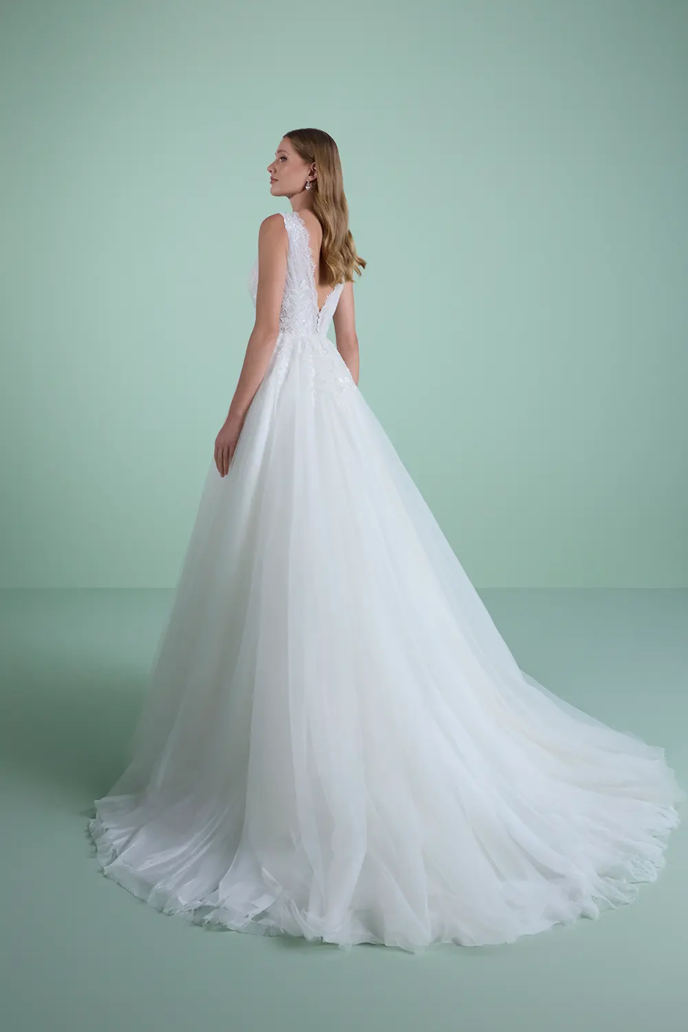 Brautkleid Castalia von Nicole – Rückenansicht