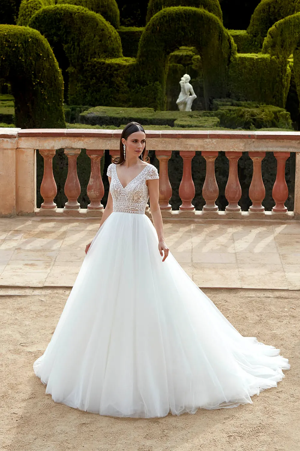 Brautkleid Lorena von Fara Sposa – Vorschau