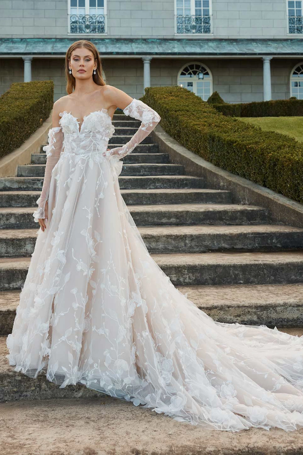 Brautkleid Modell Juno von Jeune Bridal – Vorschau