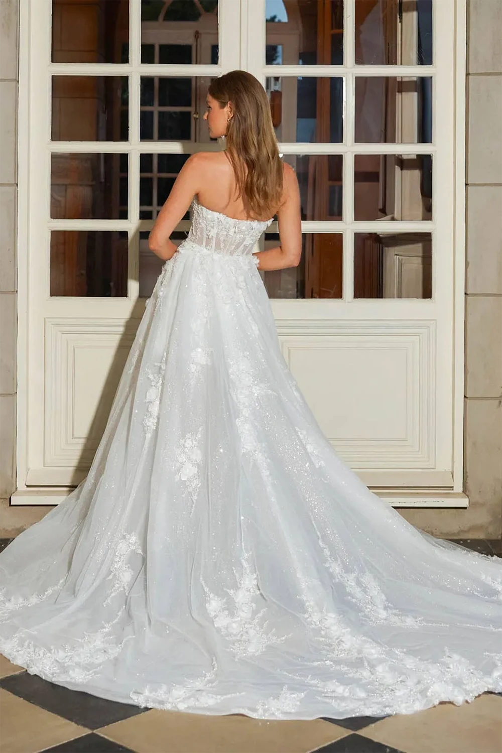 Brautkleid Modell Soho von Jeune Bridal – Rückenansicht