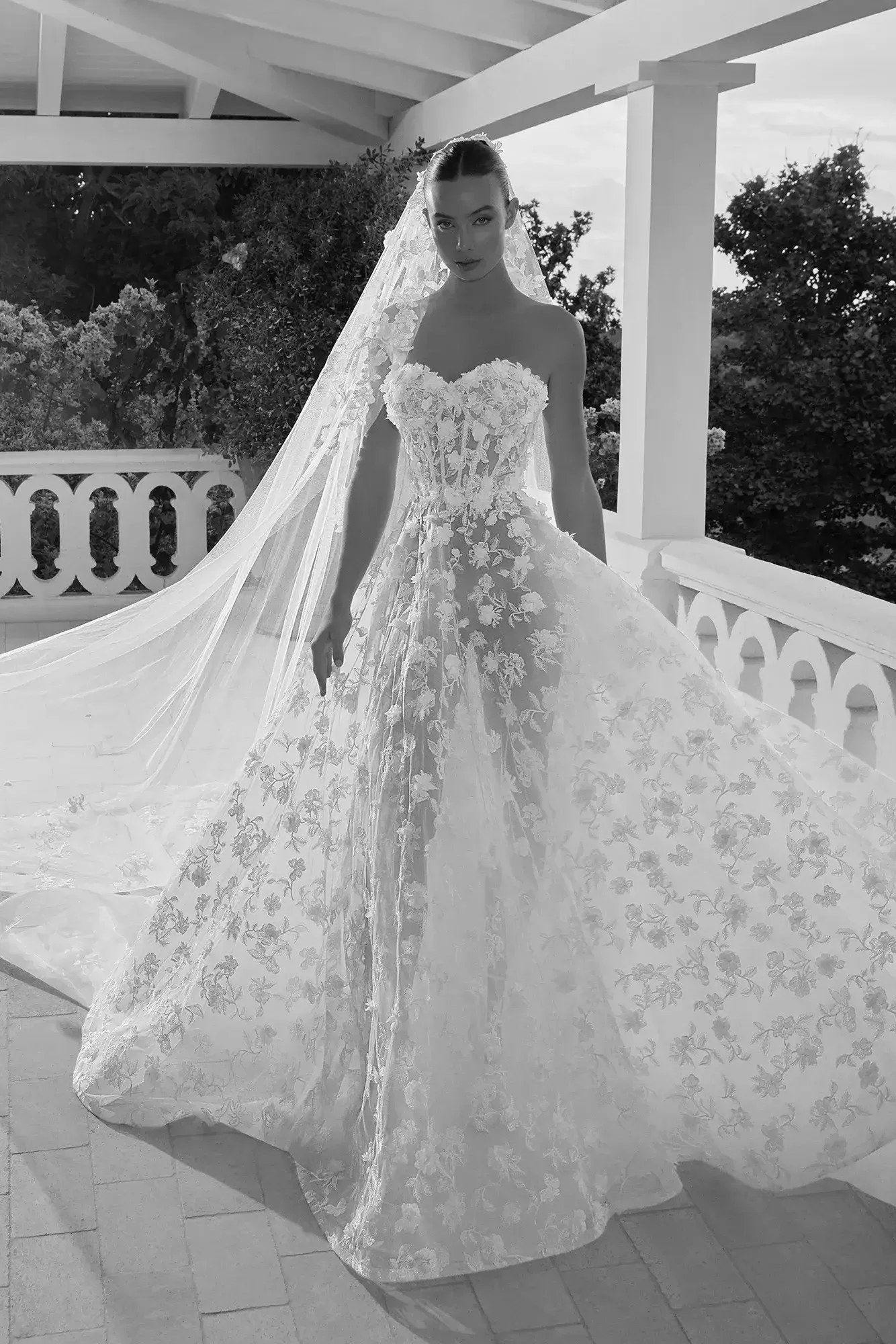 Brautkleid Modell Navia von Alberto Palatchi – Vorschau