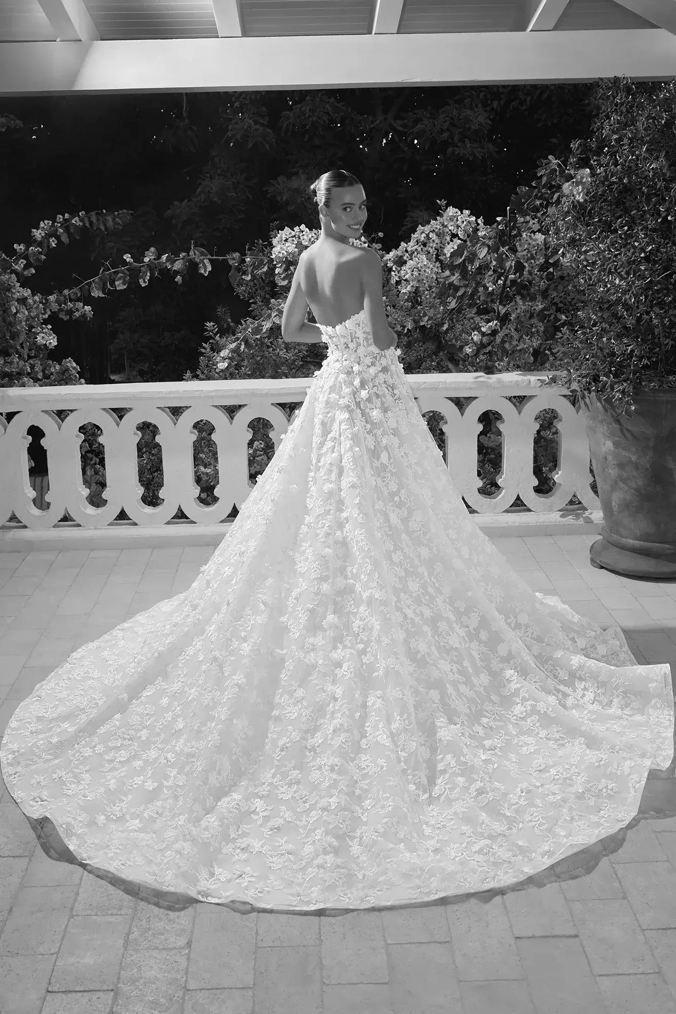 Brautkleid Modell Navia von Alberto Palatchi – Rückenansicht