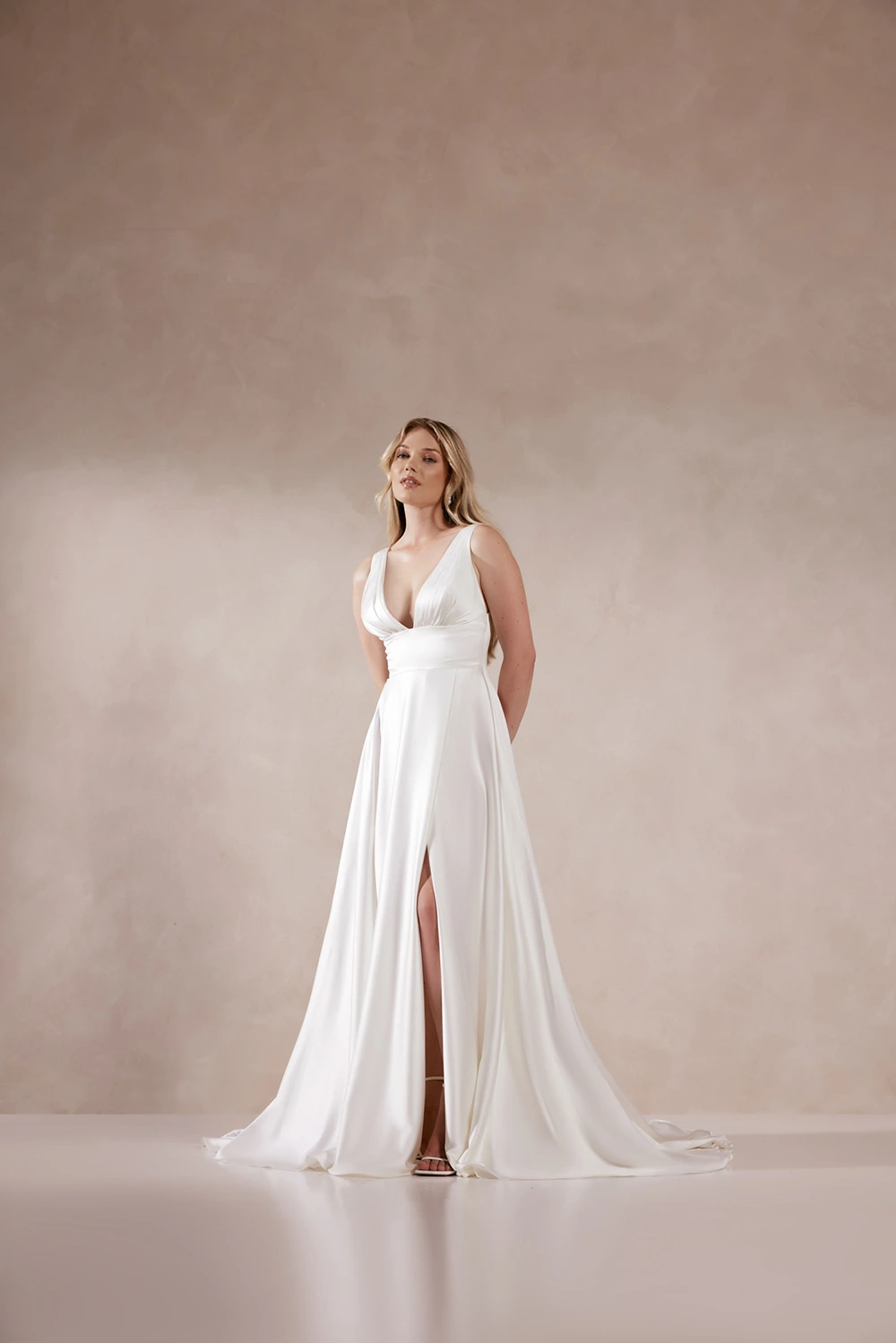 Brautkleid Modell Phaedra von Adore – Vorschau