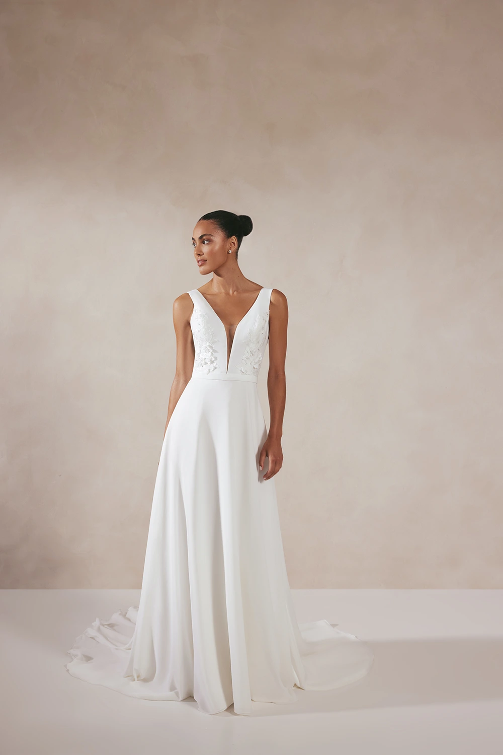 Brautkleid Modell Zariza von Adore – Vorschau