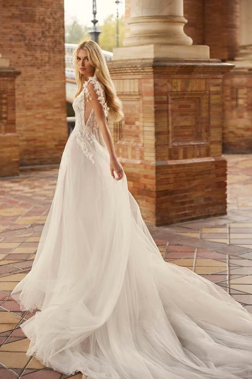 Brautkleid Modell Keira von Aire Barcelona – Rückenansicht