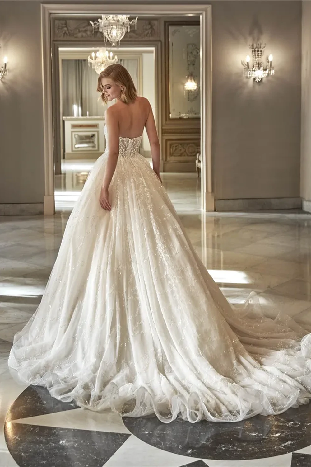 Brautkleid Modell Alisette von Pronovias – Rückenansicht