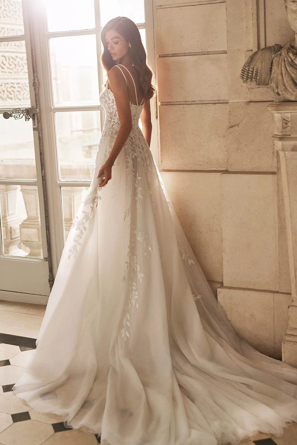 Brautkleid Modell Elora von Rosa Clara – Rückenansicht