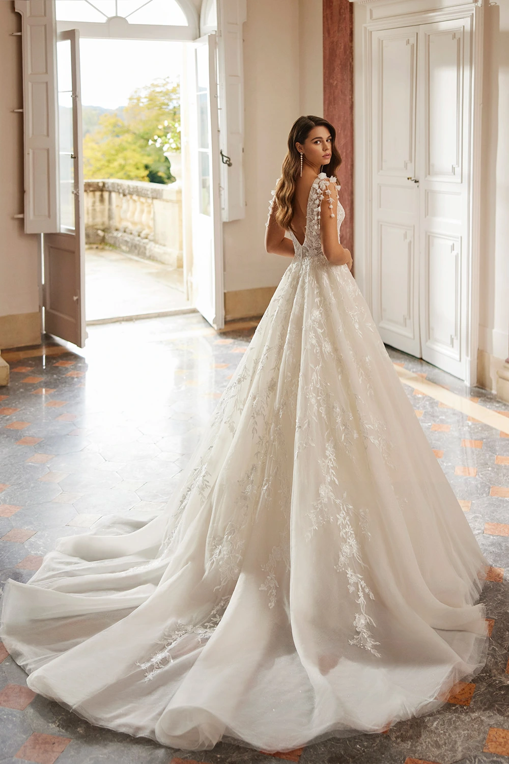 Brautkleid Modell Valois von Rosa Clara – Rückenansicht