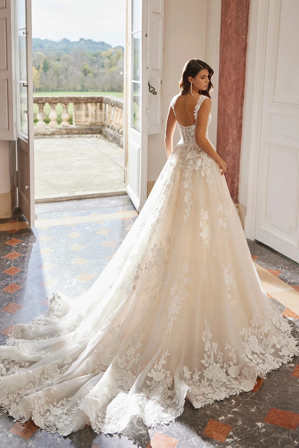 Brautkleid Modell Vannia von Rosa Clara – Rückenansicht