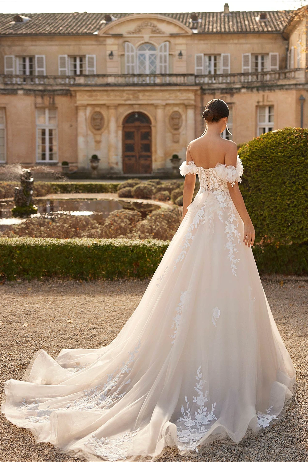 Brautkleid Modell Varen von Rosa Clara – Rückenansicht