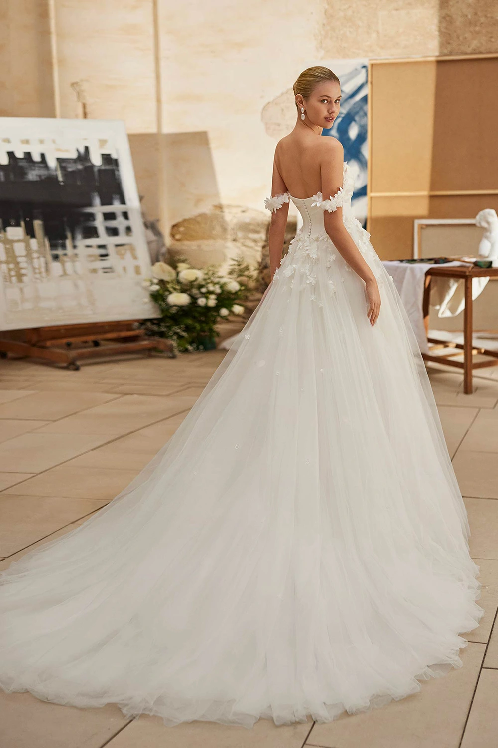 Brautkleid Modell Melisa von Aire Barcelona – Rückenansicht