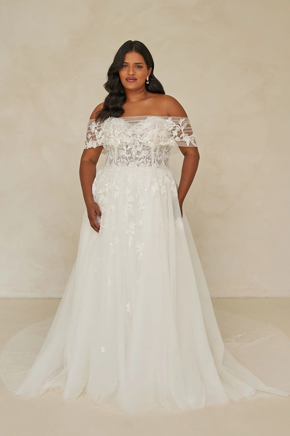Brautkleid Modell Willa Curvy von Madi Lane – Vorschau