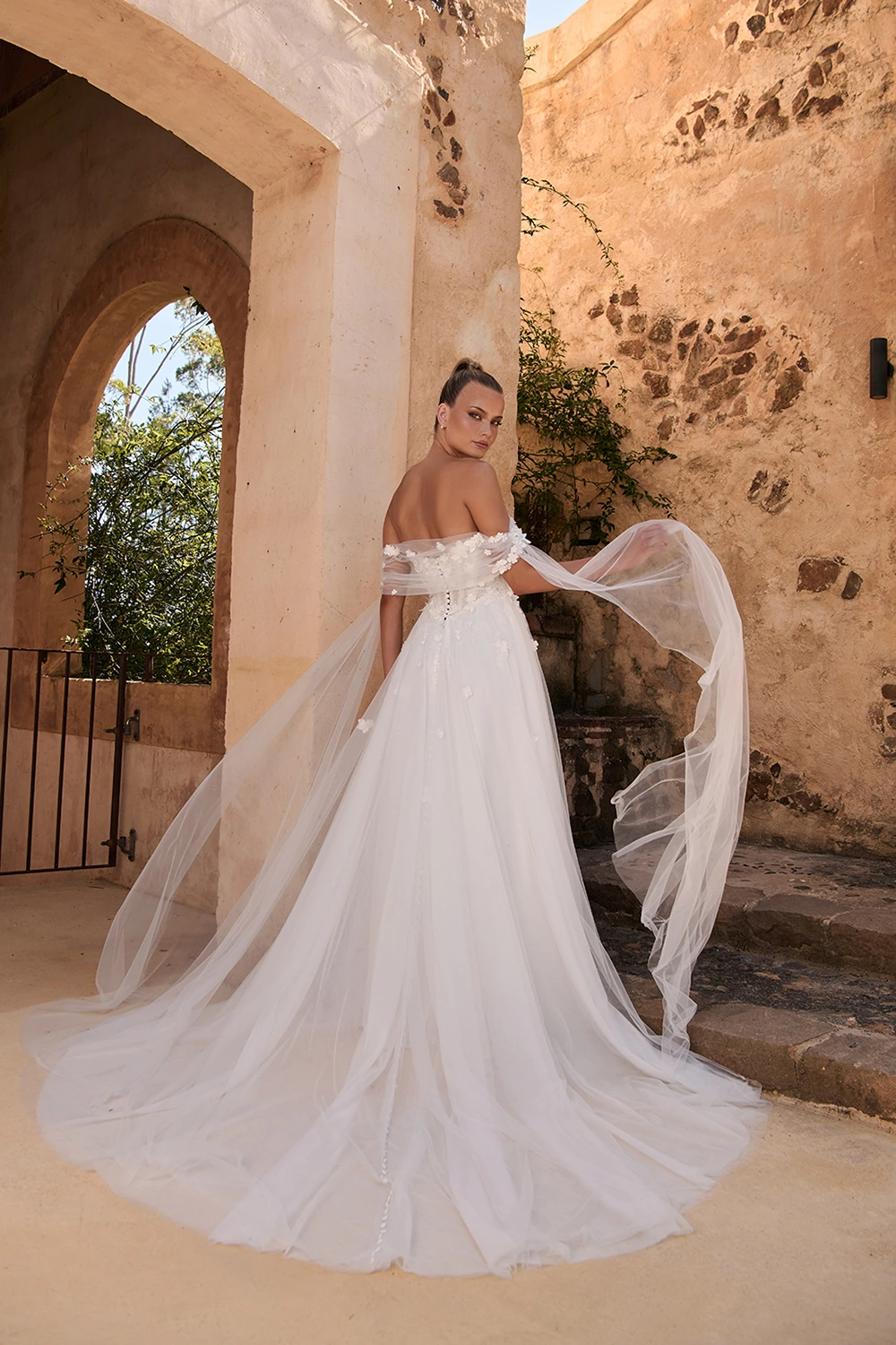 Brautkleid Modell Wrenley von Madi Lane – Rückenansicht