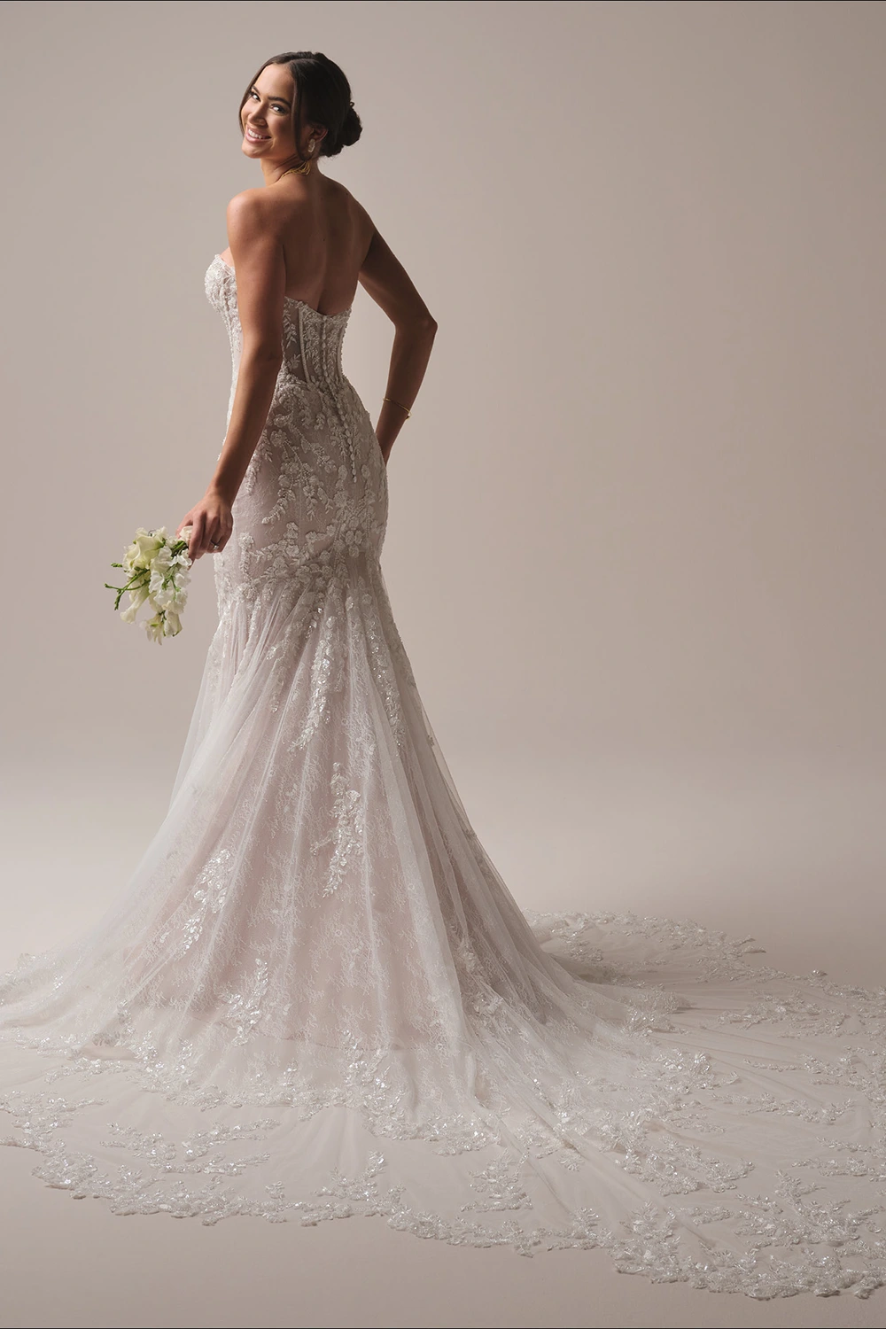 Brautkleid Modell Benjie Royale von Maggie Sottero – Rückenansicht