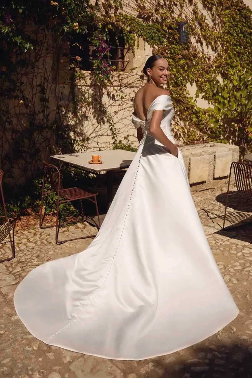 Brautkleid Modell Gerlinde-A von Modeca – Rückenansicht