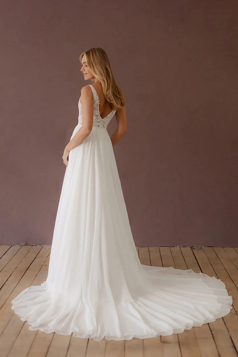Brautkleid Modell Sana von Abella by Allure Bridals – Rückenansicht