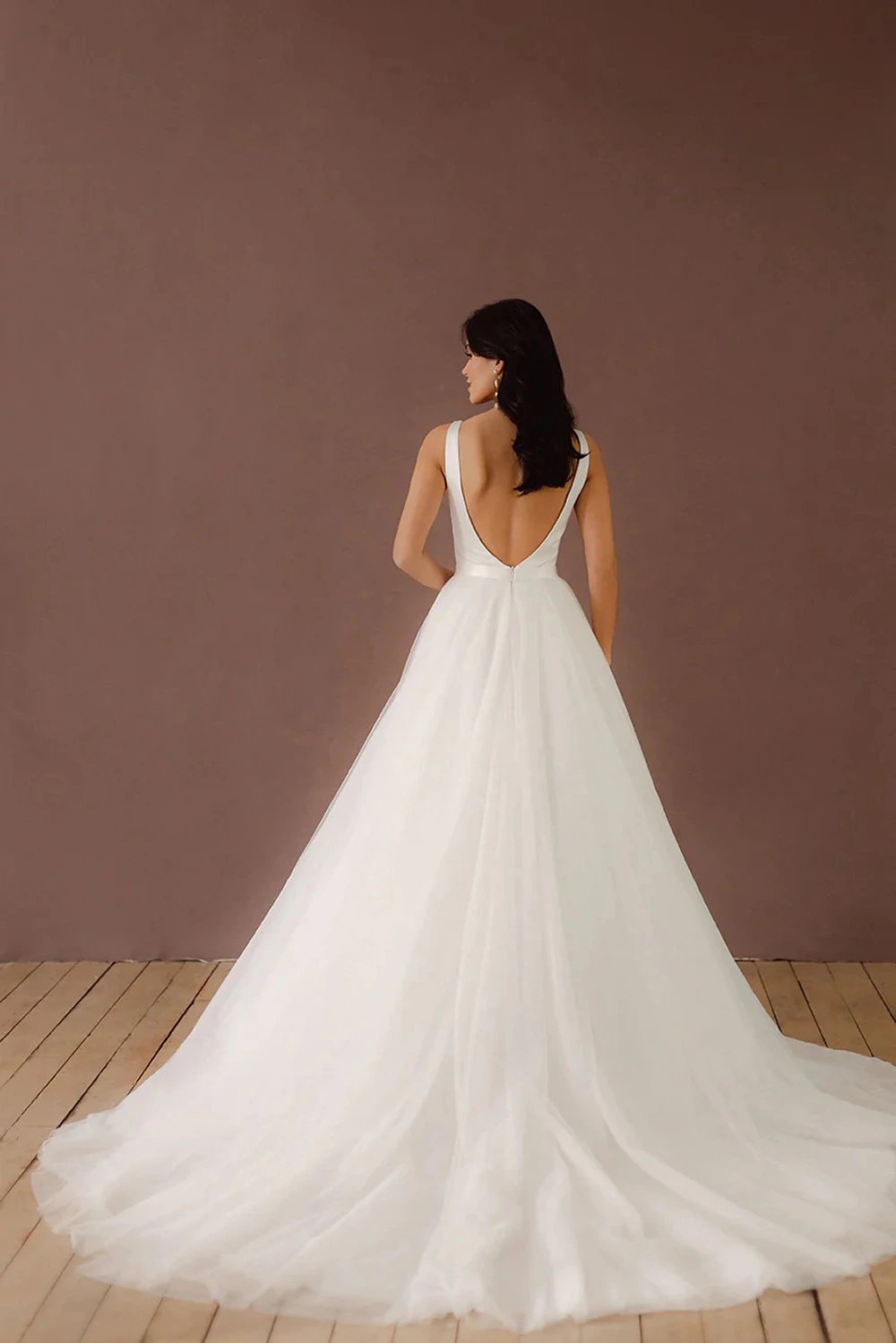 Brautkleid Modell Suse von Abella by Allure Bridals – Rückenansicht