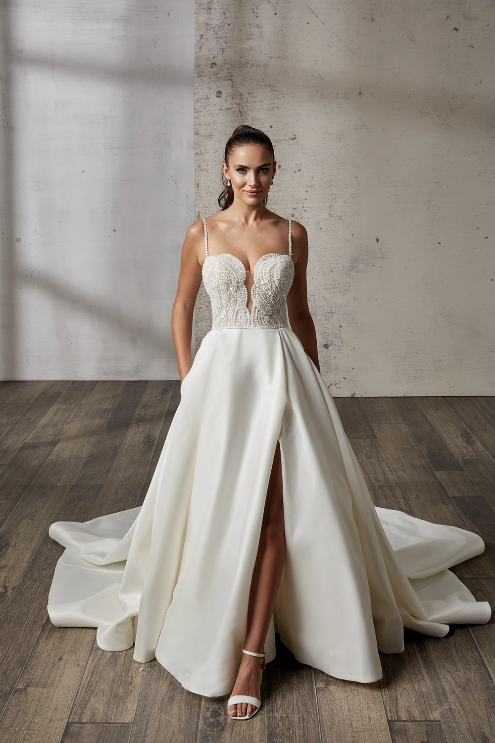 Brautkleid Modell Kiana von Eddy K – Vorschau