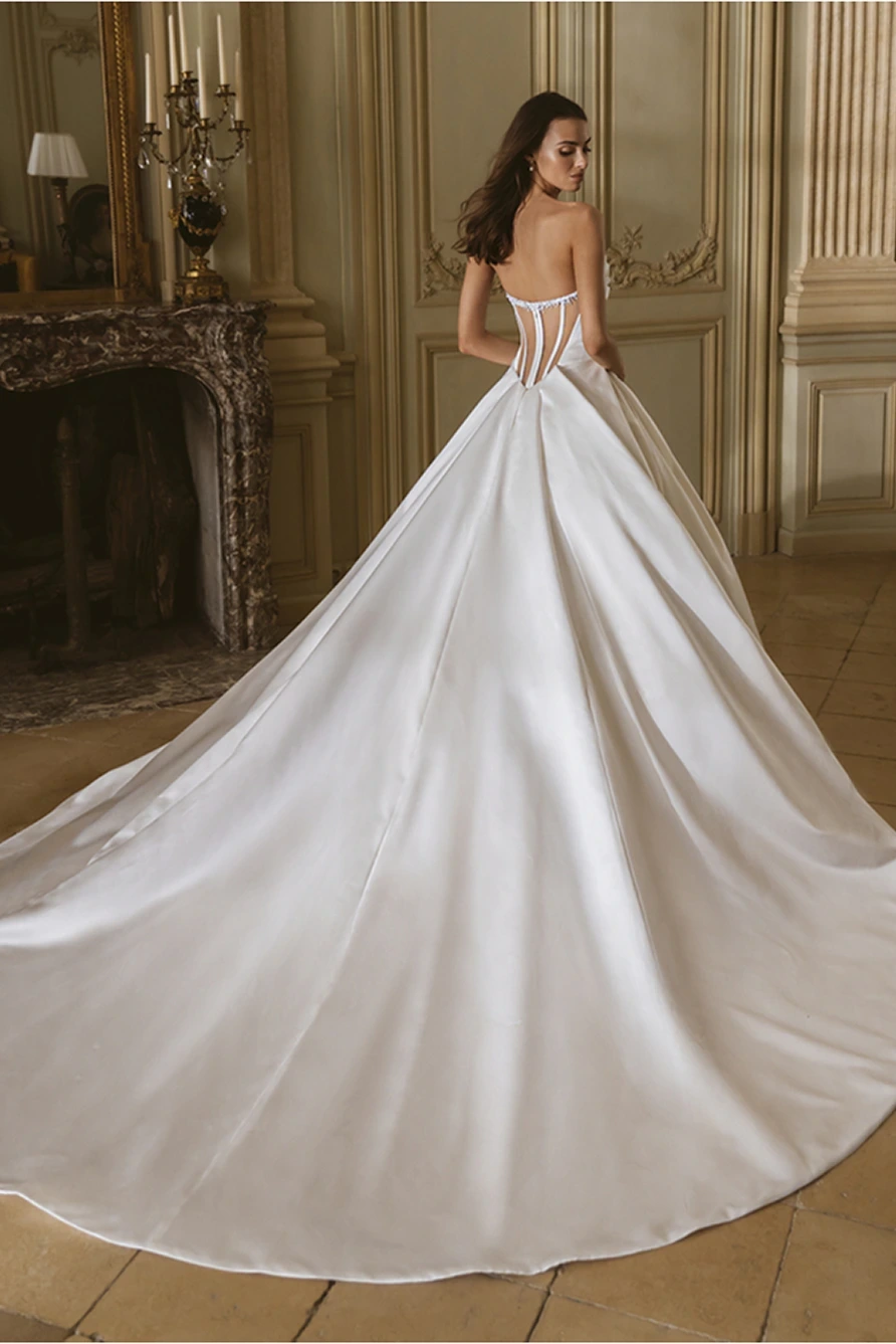 Brautkleid Modell Gillian von Elysee – Rückenansicht