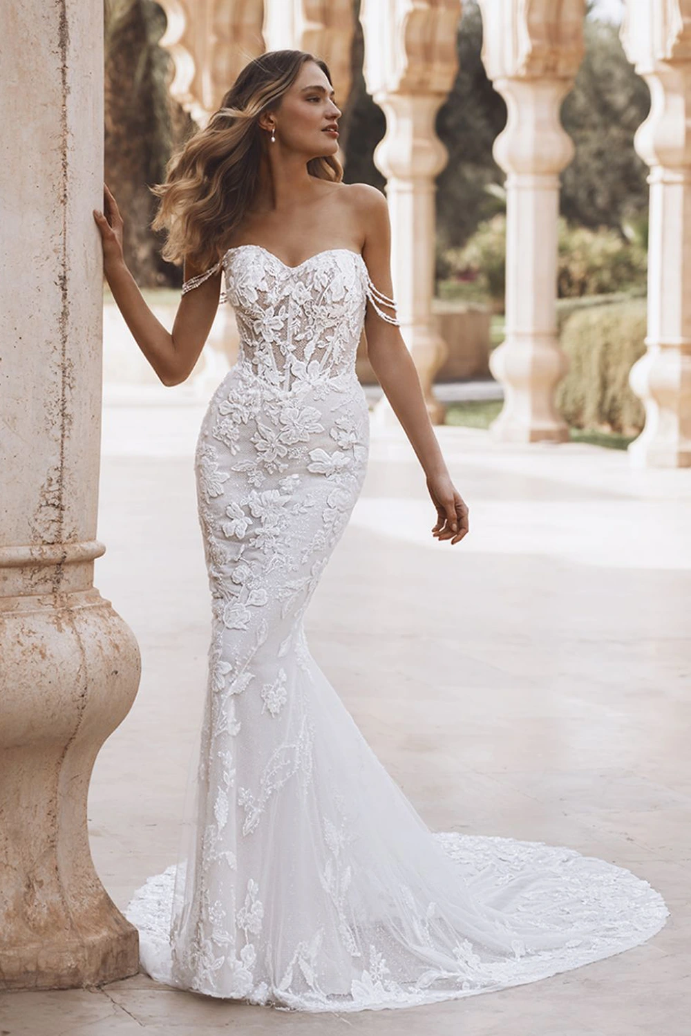 Brautkleid Modell Violet von Enzoani – Vorschau