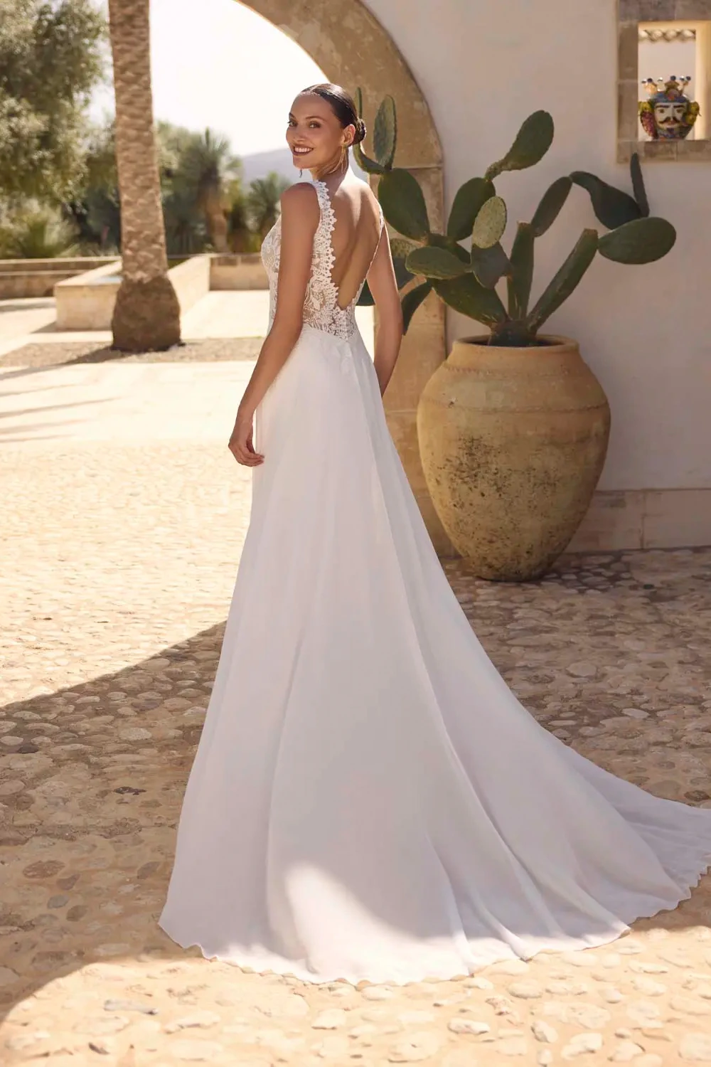 Brautkleid Modell Granada von Modeca – Rückenausschnitt