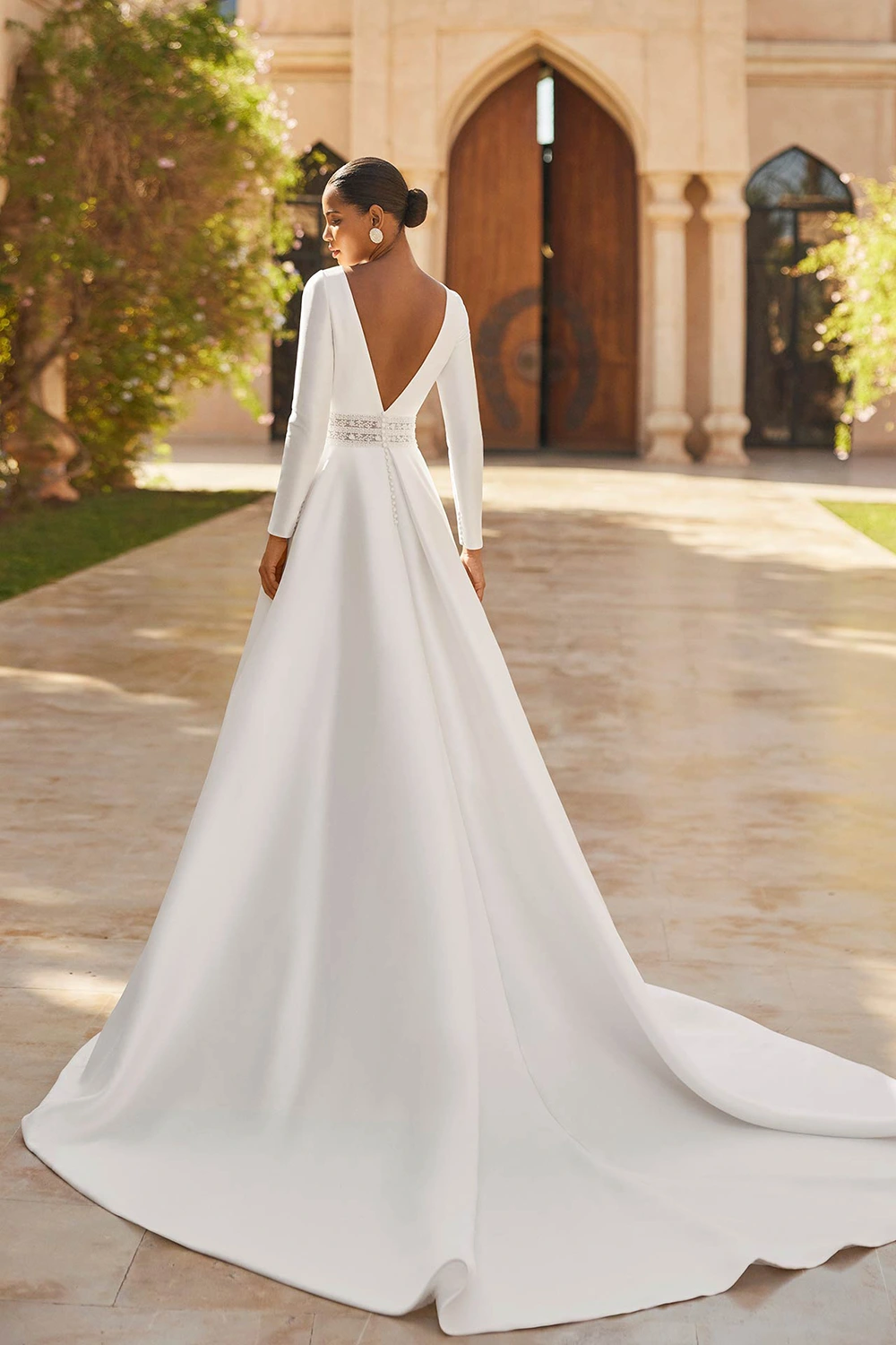 Brautkleid Modell Oran von Rosa Clara – Rückenansicht