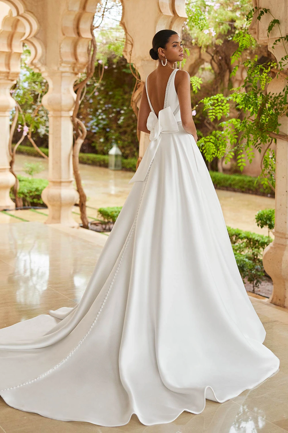 Brautkleid Modell Orfeo von Rosa Clara – Rückenansicht