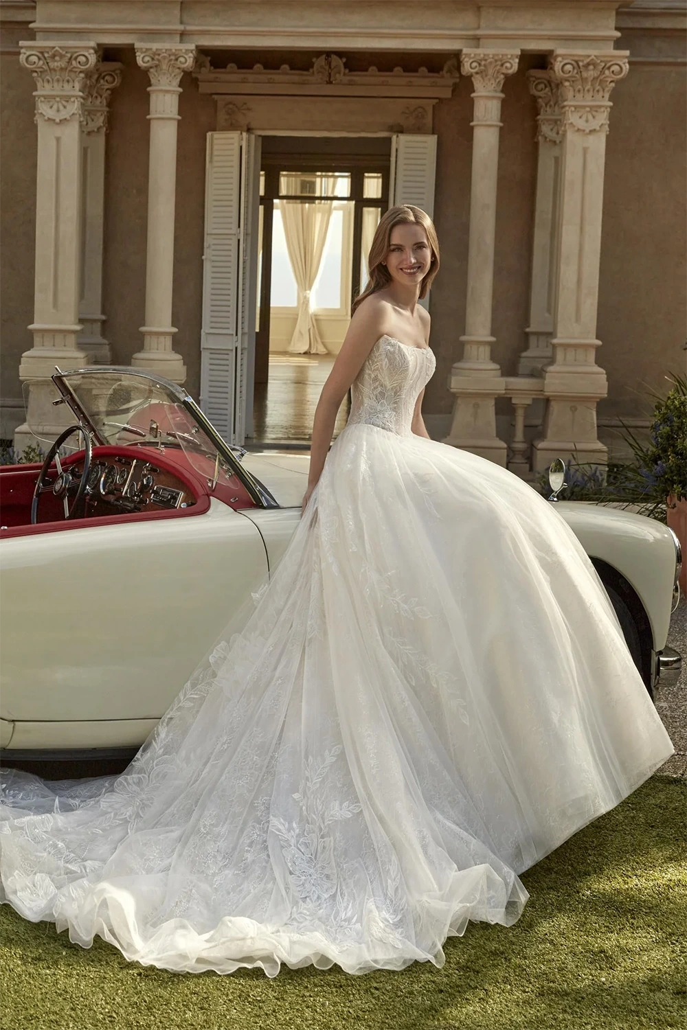 Brautkleid Modell Salima von St. Patrick – Vorschau