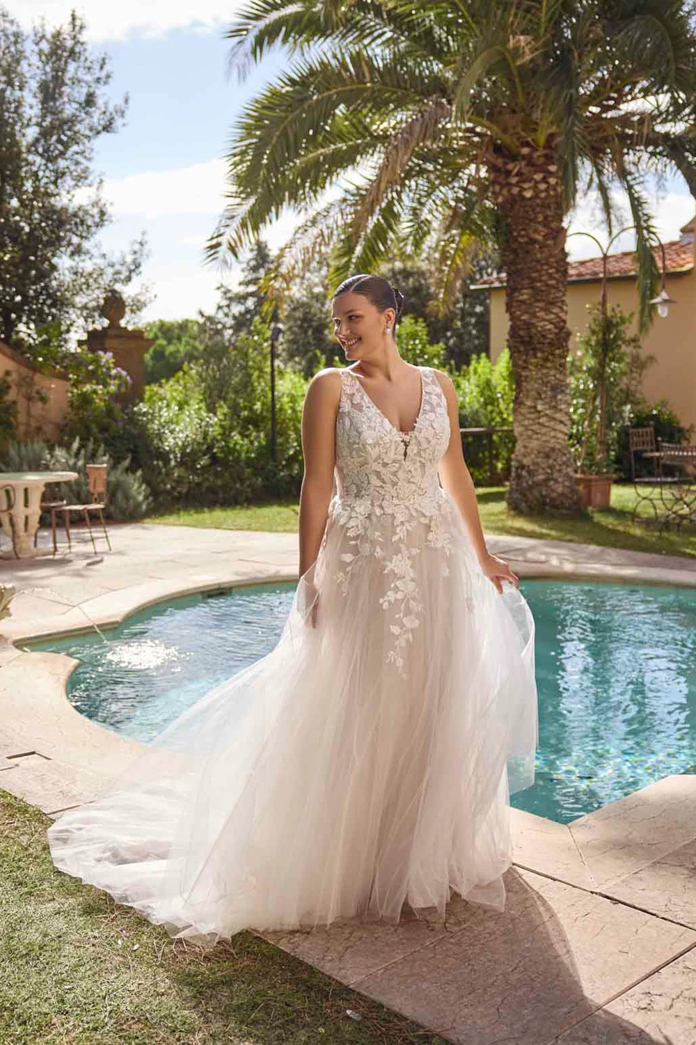 Brautkleid Modell Jolanthe Curvy von Modeca – Vorschau