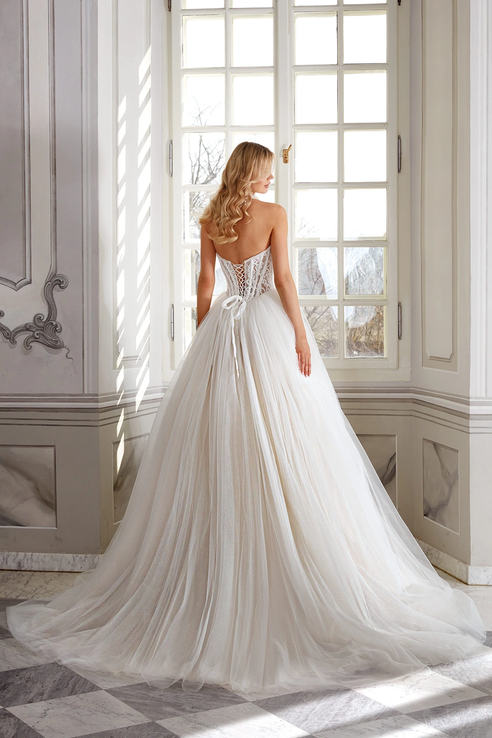 Brautkleid Modell Kiana von Vanilla Sposa – Rückenansicht