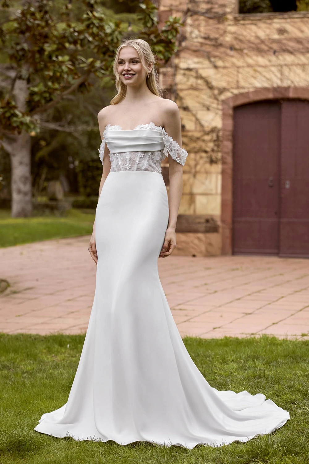 Brautkleid Modell Fenny von White One – Vorschau
